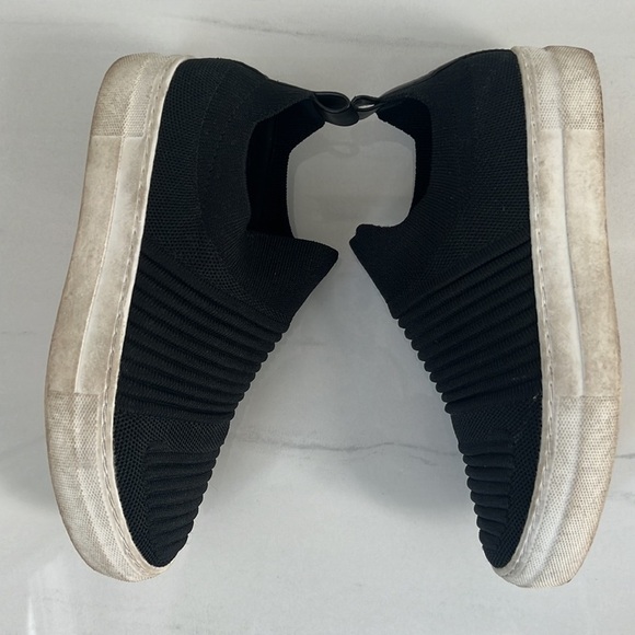 Black Madden Girl Low Top Slip On Fashion Sneakers Size 7 - Picture 5 of 7